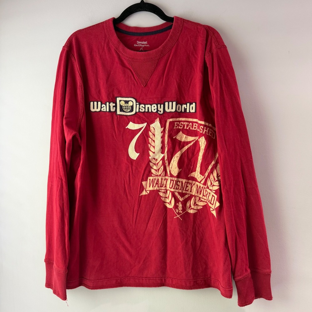 Disney Walt Disney World Long Sleeve Shirt Mens Medium Red Good Graphic 71 Tee